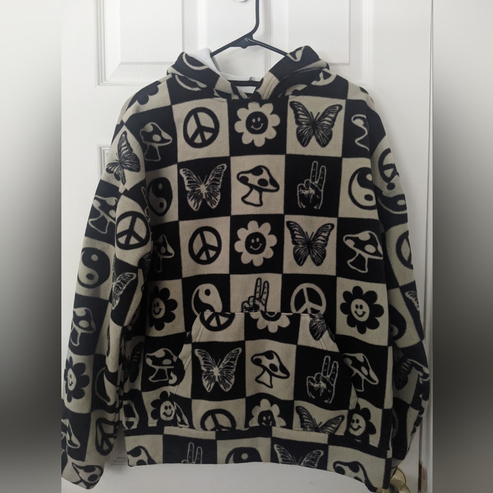 PacSun Black and Cream Retro Print Men's Pullover Hoodie (S)